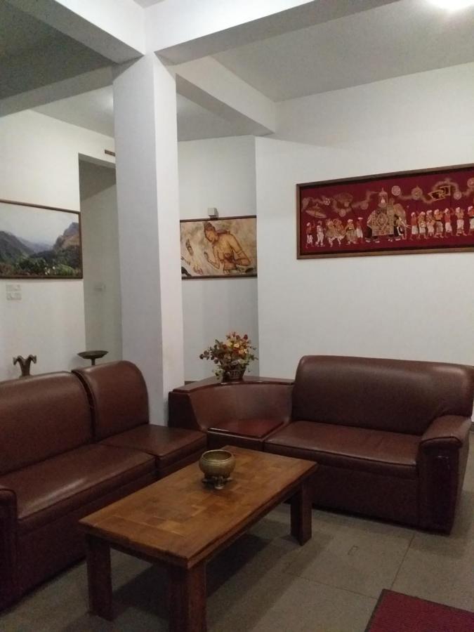 De Mansion Hotels Katugastota Dış mekan fotoğraf