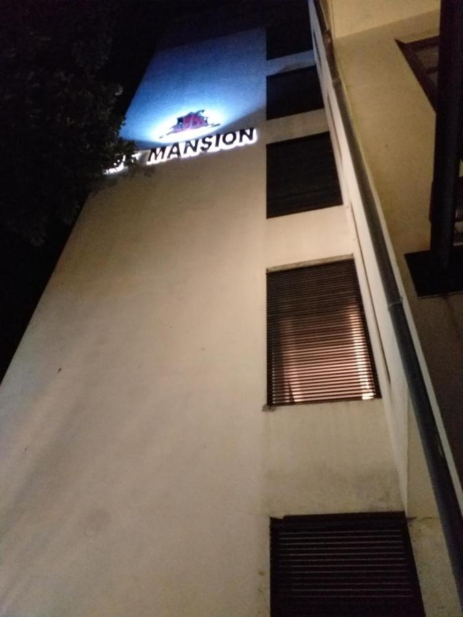 De Mansion Hotels Katugastota Dış mekan fotoğraf