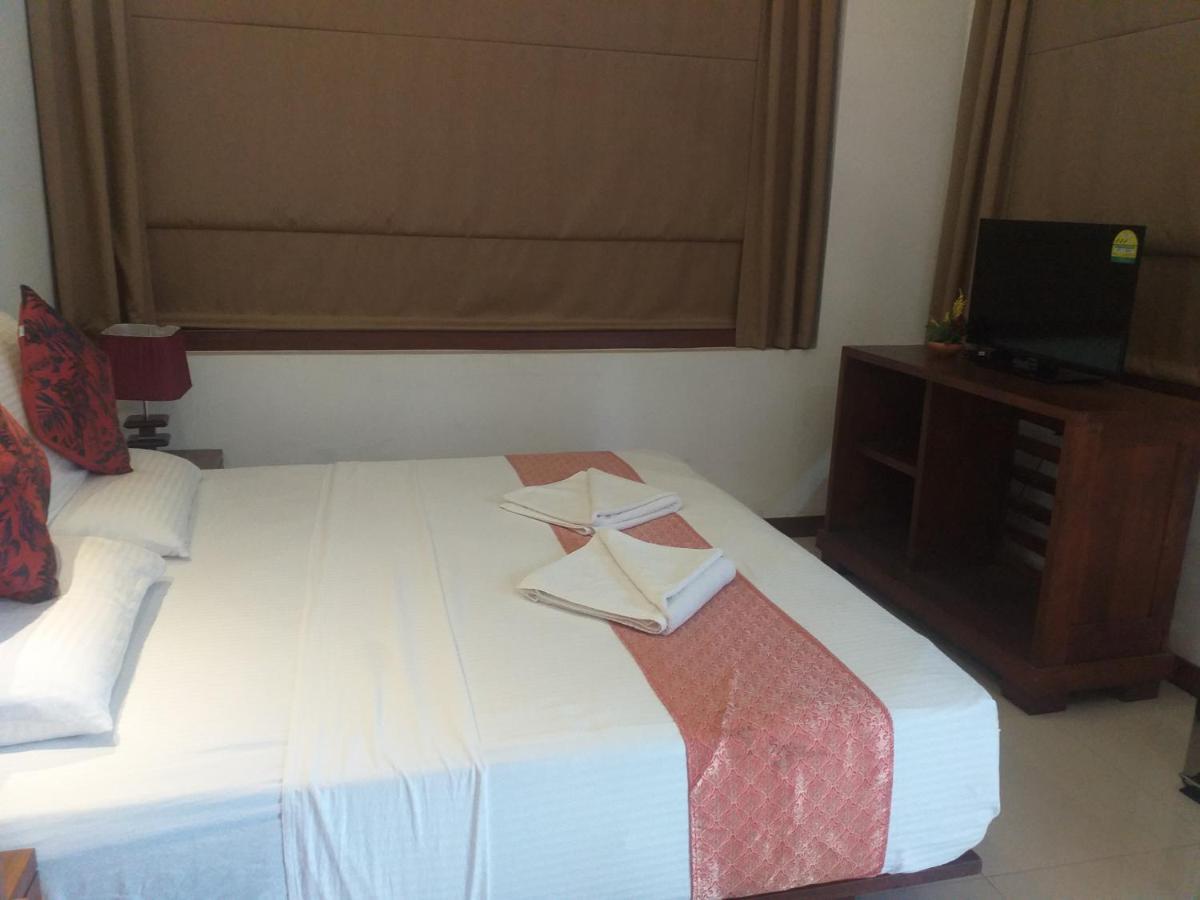 De Mansion Hotels Katugastota Dış mekan fotoğraf