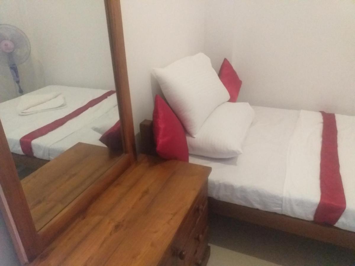De Mansion Hotels Katugastota Dış mekan fotoğraf
