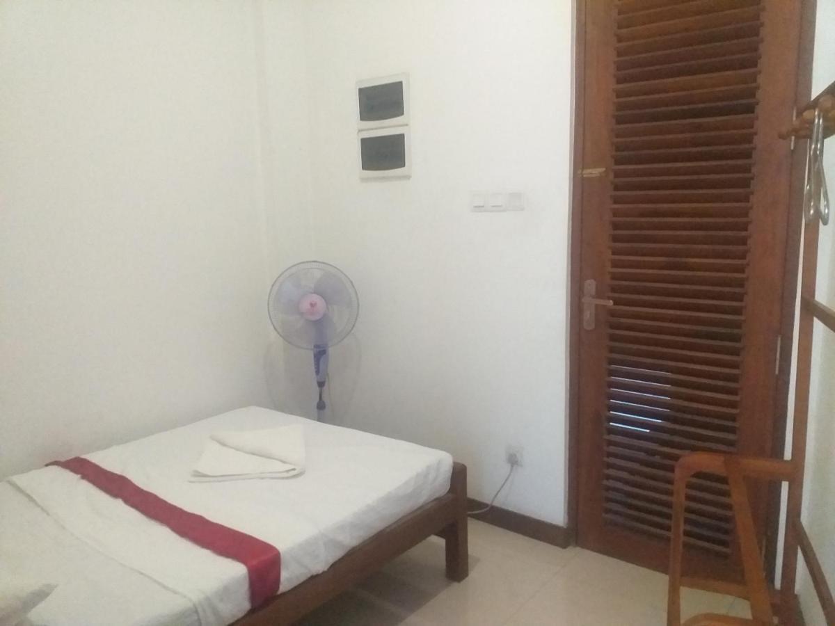 De Mansion Hotels Katugastota Dış mekan fotoğraf
